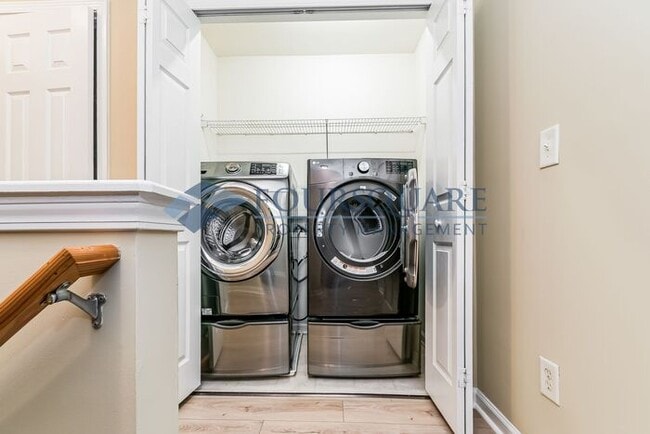 Building Photo - Spacious 2-Bed / 3.5-Bath Townhome with Hardwood Floors, Lower-Level Bonus Room & Private Outdoor...