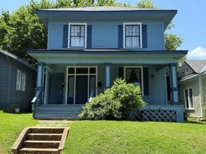 Building Photo - 1528 Magnolia Ave