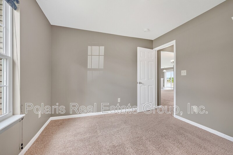 Building Photo - 872 Cherry Tree Ln
