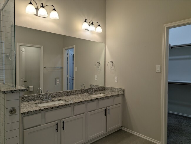 Building Photo - 4431 Stone Ridge Ln