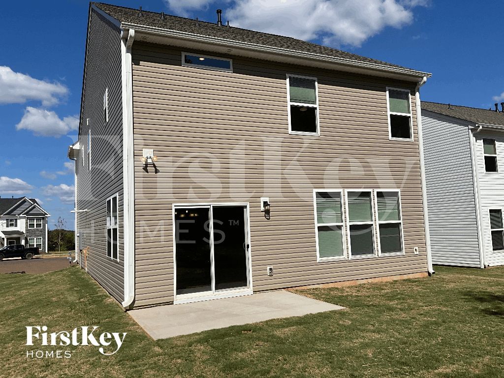 Building Photo - 1203 Mission Hill Ln