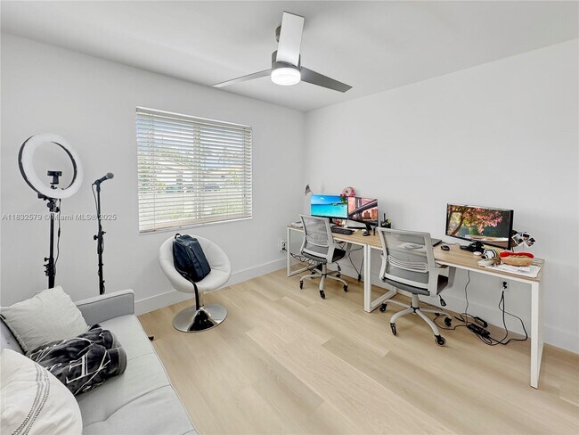 Building Photo - 10831 SW 159th Terrace