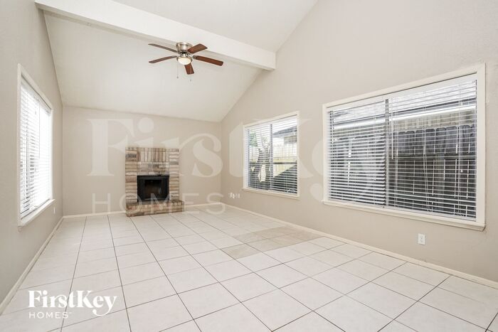 Building Photo - 19343 Cypress River Dr