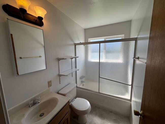 Building Photo - 430-436 Hodgson - DNT$ [PRM: Brittany] (2)