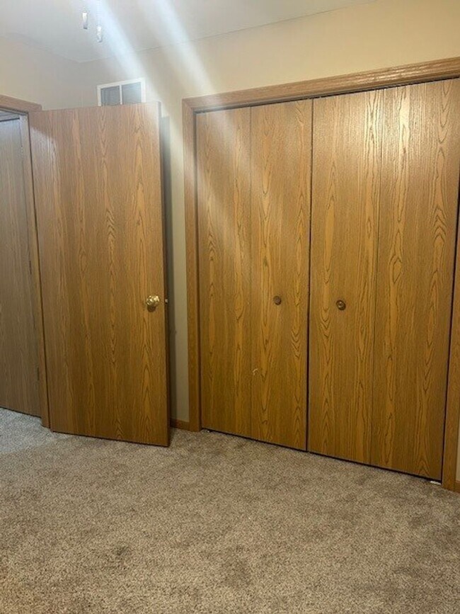 Building Photo - 4 Unit at 5309-5315 45th Street.