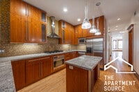 Building Photo - 3249 W Evergreen Ave