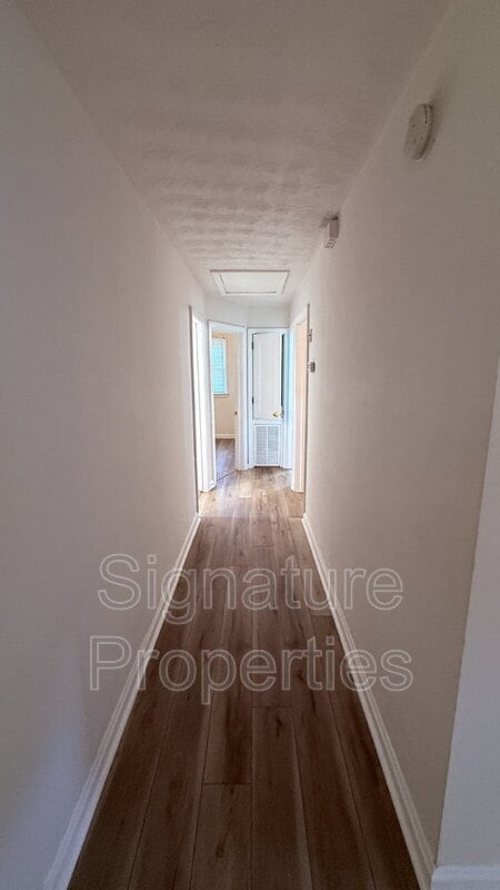Building Photo - 401 Craven St