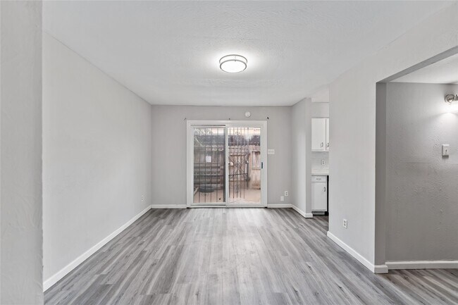 Building Photo - 4154 Belle Park Dr