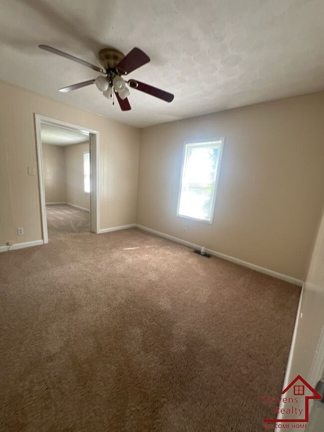 Building Photo - 3236 Hwy 70 E