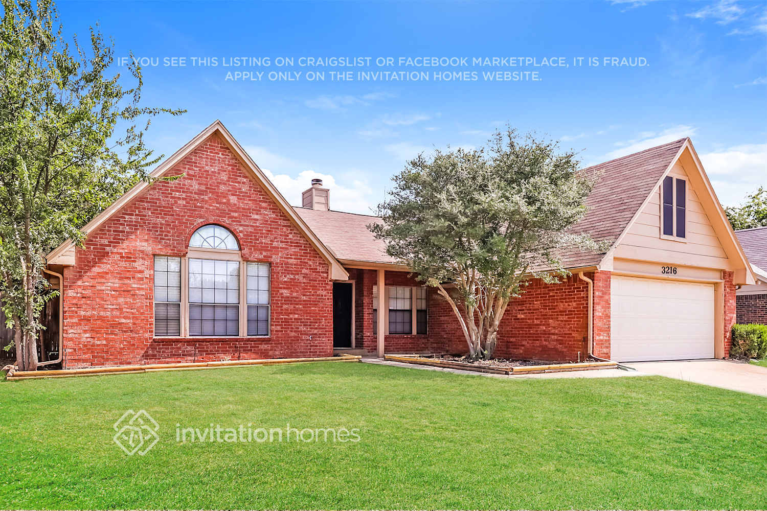 Building Photo - 3216 Cliffview Dr