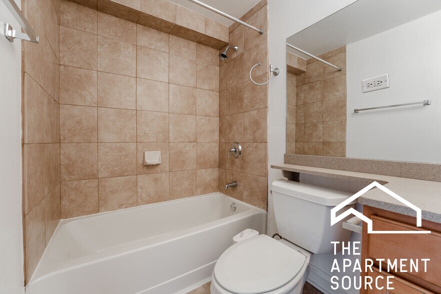 Building Photo - 4180 N Marine Dr