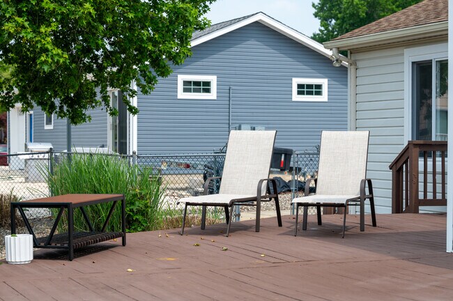 Building Photo - 771 Jane Dr