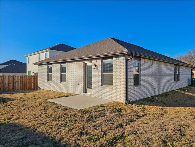 Building Photo - 2091 Bluebonnet Ln