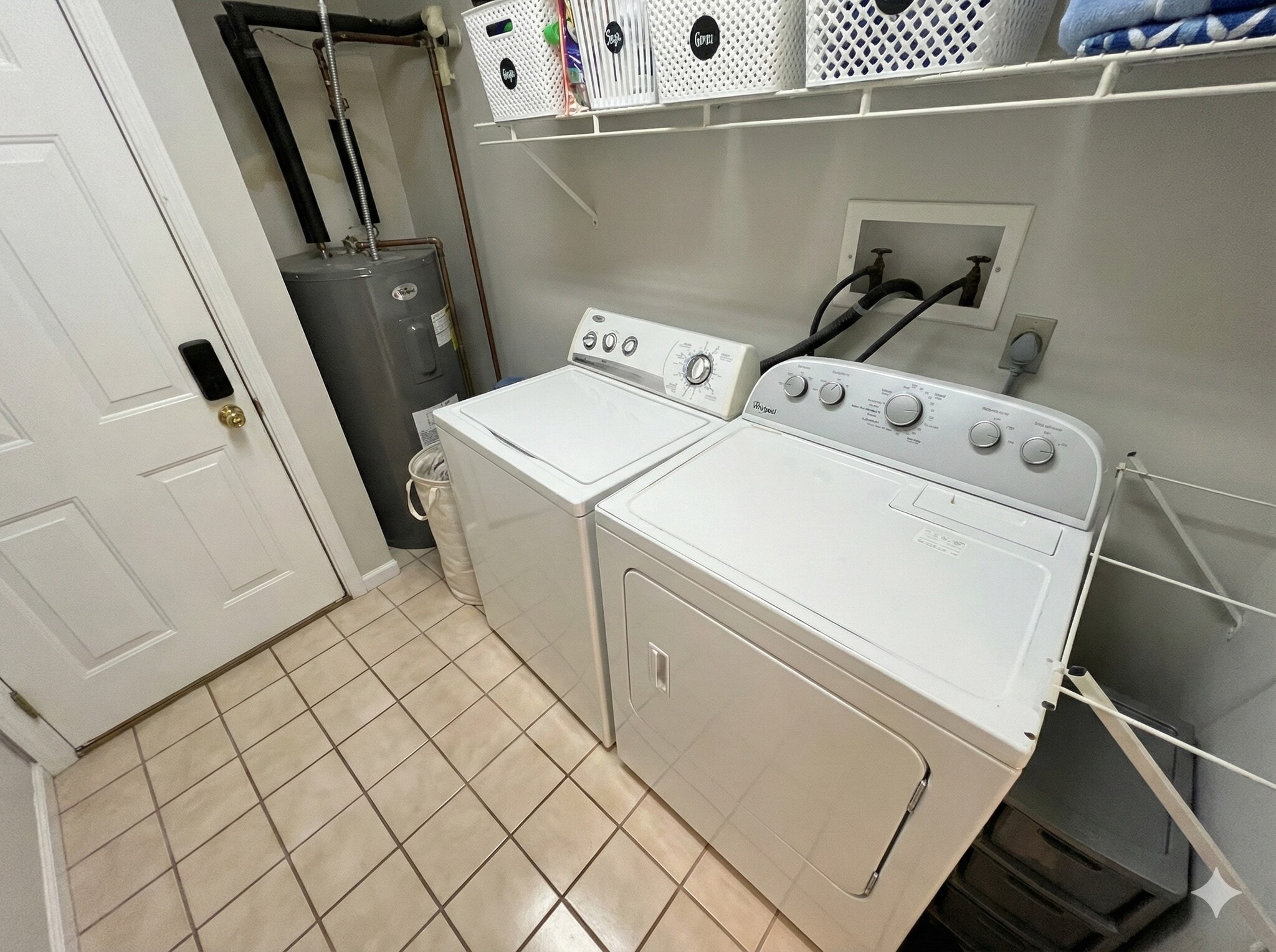 Building Photo - 1641 Olympus Dr