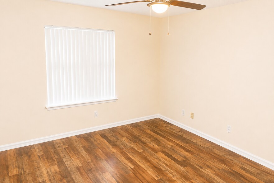 Building Photo - 1673 Spring Garden Ct