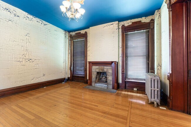 Building Photo - Huge Brick House in Victorian Village/Short North, Beautiful Woodwork 3 Car Garage and Swimming pool