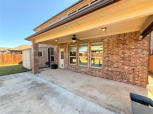 Building Photo - 2403 Rosemary Ln