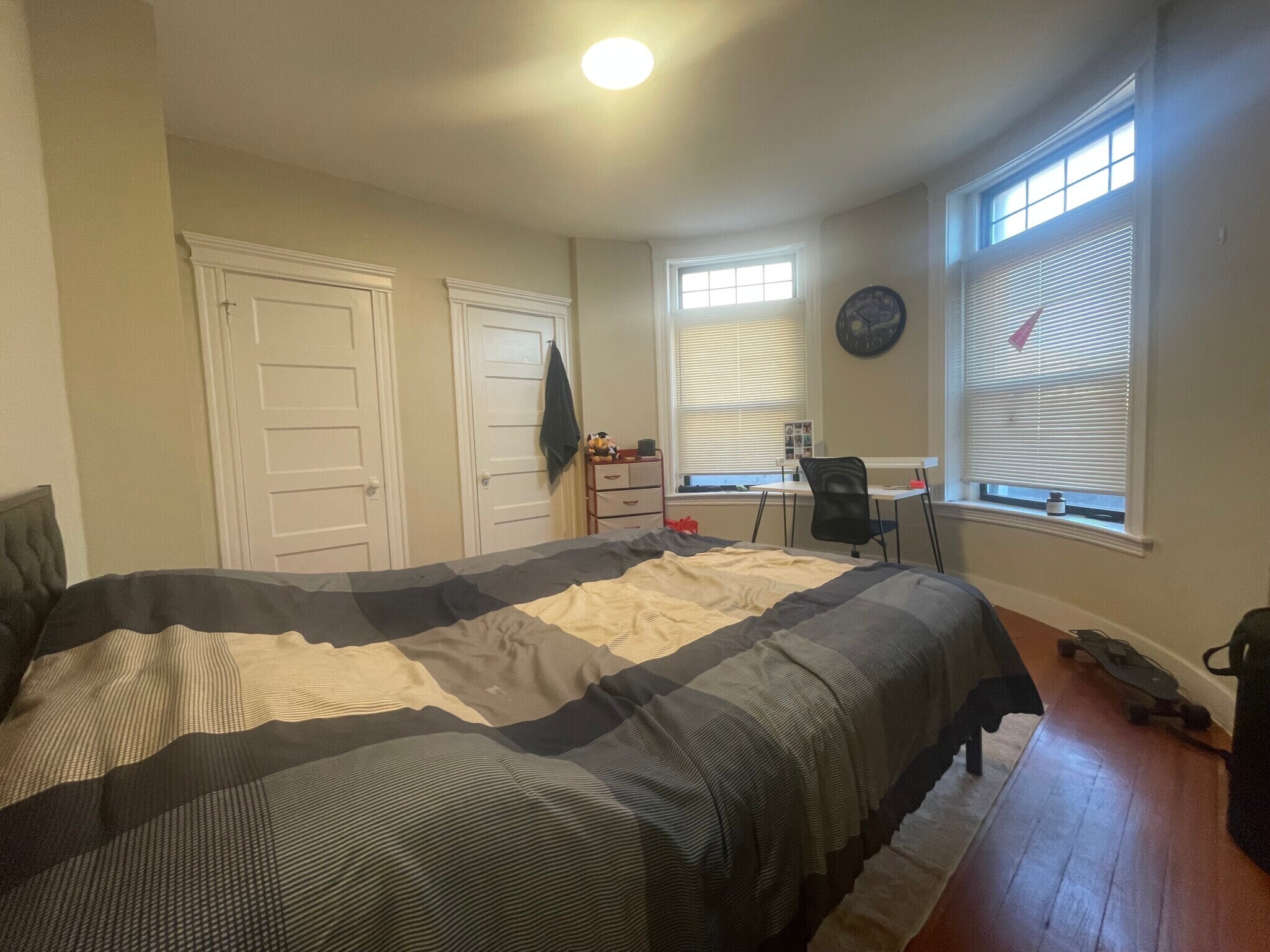 Building Photo - 1914 Beacon St