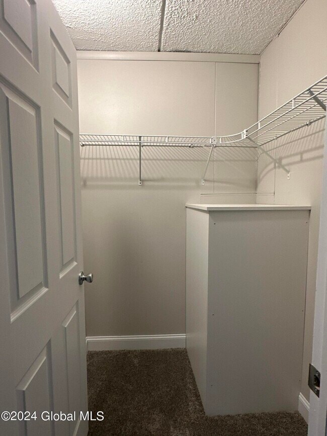 Building Photo - 205 S Allen St