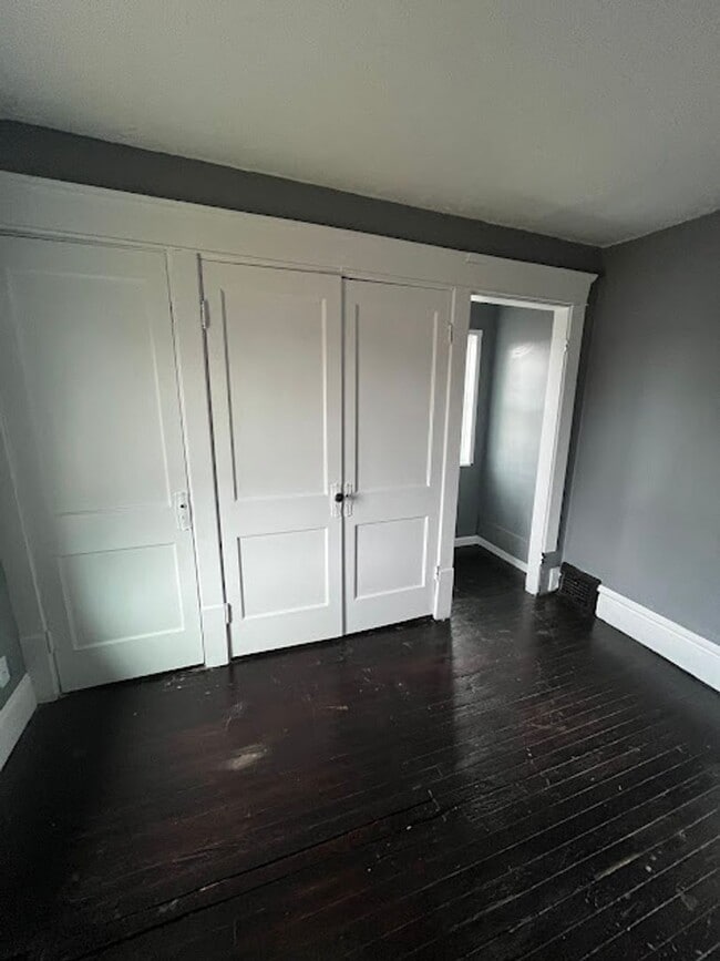 Building Photo - 3 Bedroom 1 Bathroom Home for Rent - Appli...