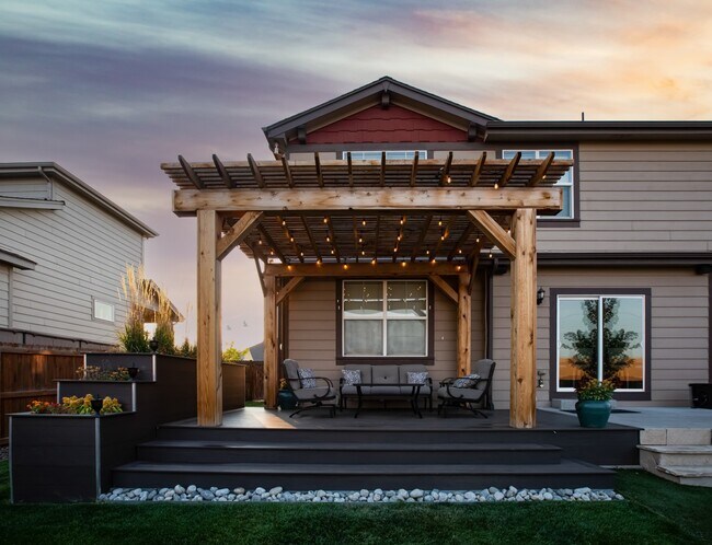 Building Photo - 9420 Yucca Way