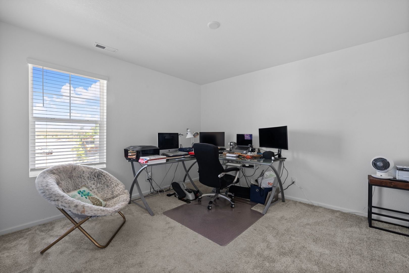 Building Photo - 6131 Vickie Ln