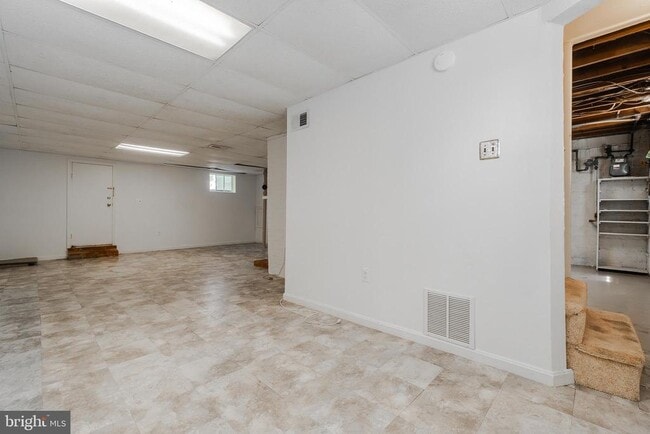 Building Photo - 1226 N Taylor St