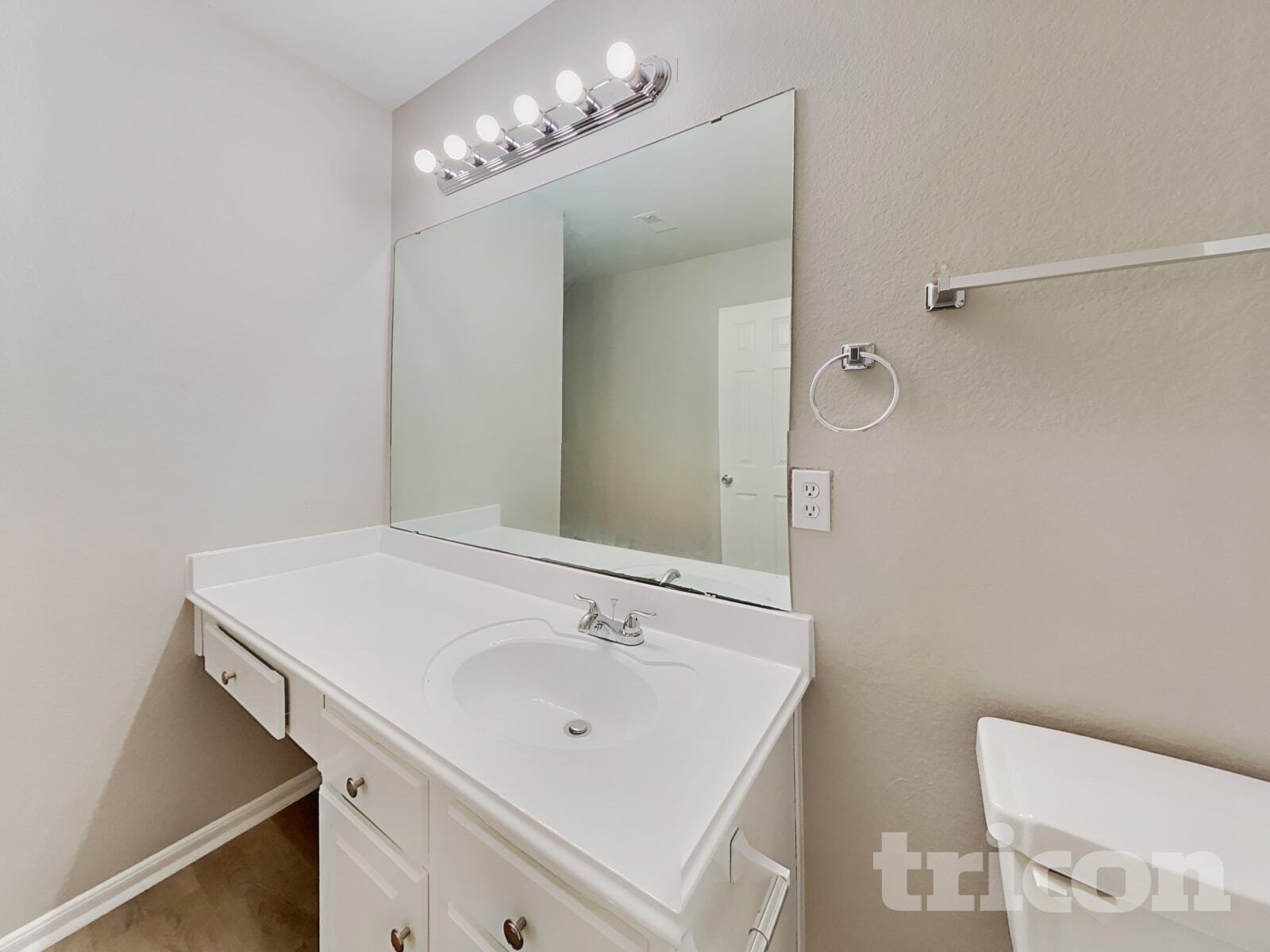 Building Photo - 7711 Cypress Edge Dr