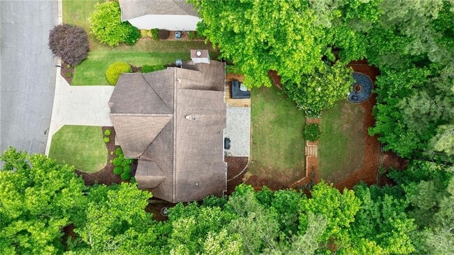 Building Photo - 8895 Club River Dr