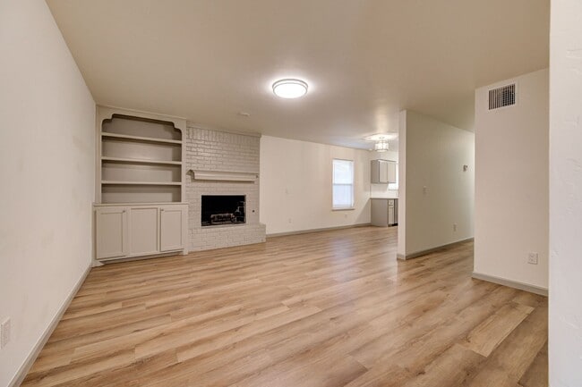 Building Photo - Beautiful 3 Bed 2 Bath in the Heart of Moore!