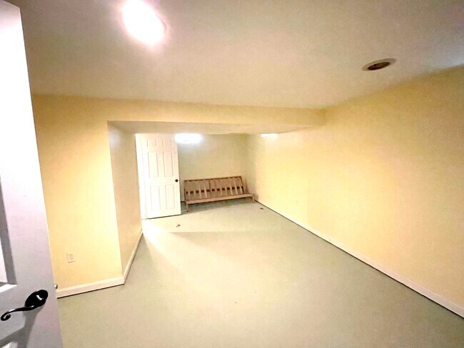 Bedroom #3 - 5084 Overbrook Pl