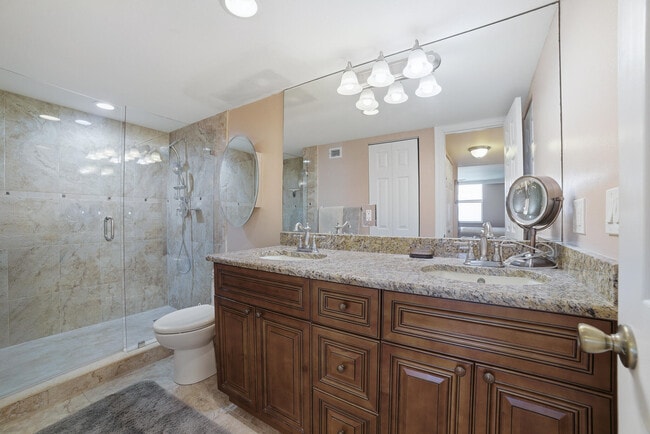 Building Photo - 3450 S Ocean Blvd