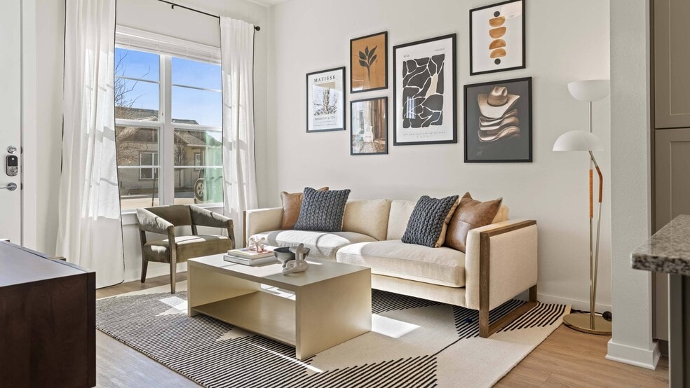 Building Photo - Avendale at The Colony