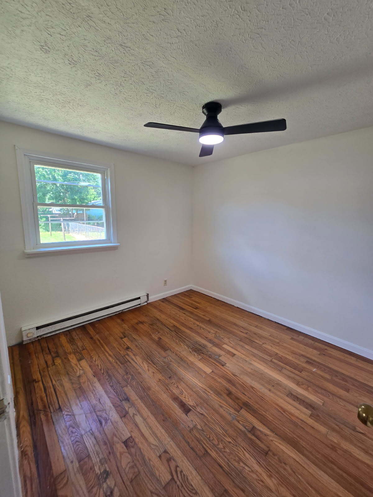 Building Photo - 629 Dawes Ave