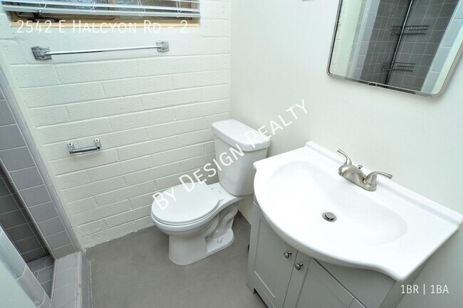 Building Photo - Hedrick Acreage 1 Bed 1 Bath Guest House - Recent Remodel