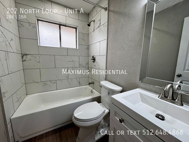 Building Photo - 202 W N Loop Blvd