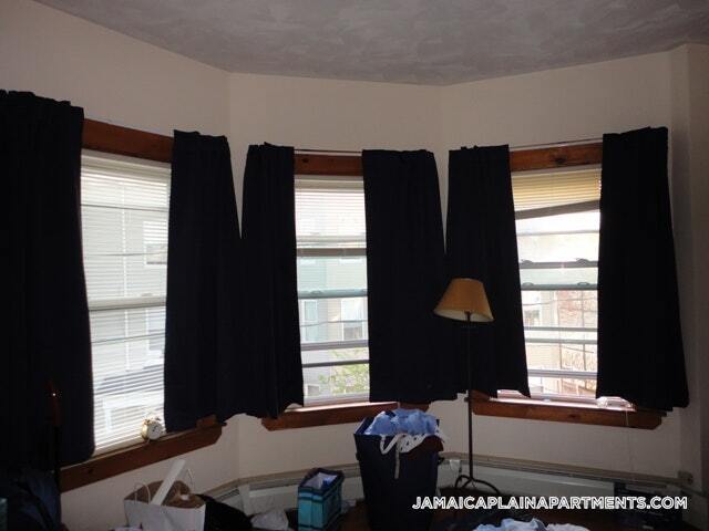 Building Photo - 40 Mozart St