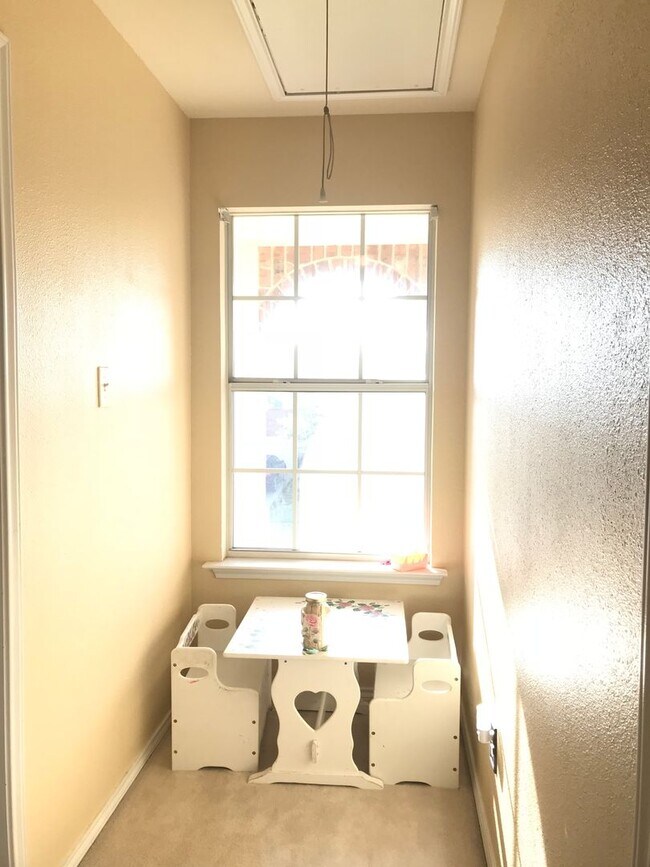 Building Photo - 4-Bedroom House for Rent in Harker Heights