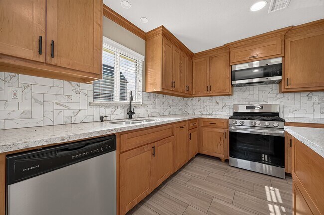 Building Photo - 13310 Boudreaux Estates Dr