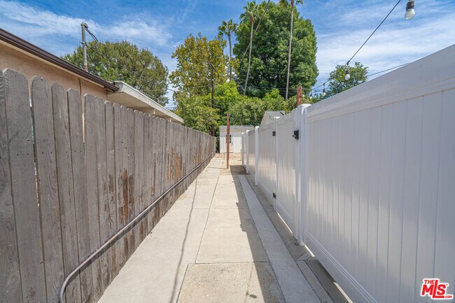 Building Photo - 7044 Garden Grove Ave