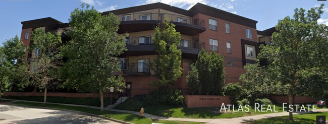 Building Photo - 15475 E Andrews Dr