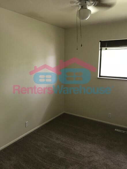 Building Photo - 7475 Claret St