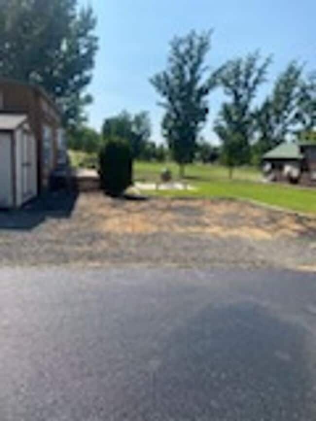 Building Photo - Mardon/ Potholes Tiny Home- Hunting/ Fishing/ Golfing/ Community Events
