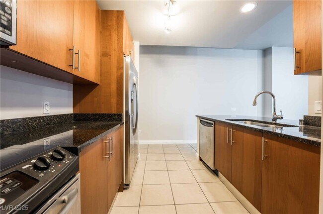 Building Photo - 200 W Sahara Ave