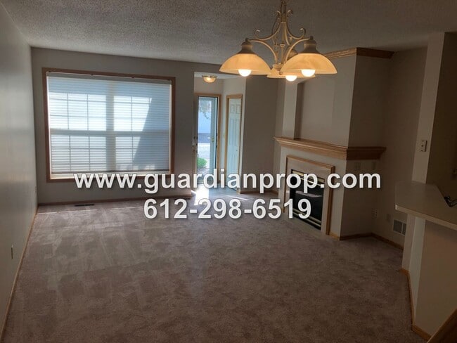 Building Photo - 1875 Bluestem Ln