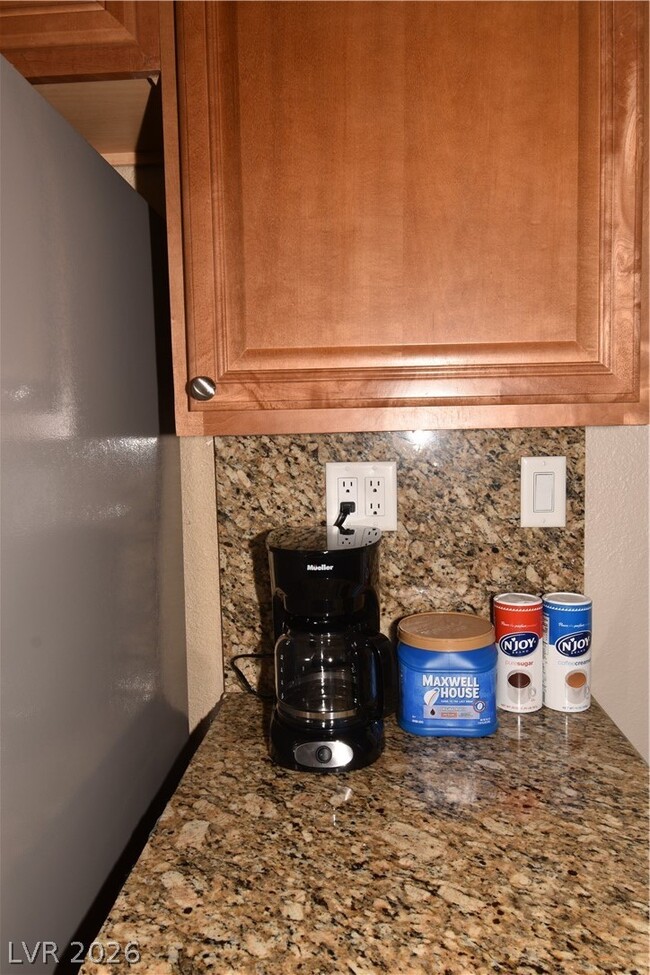 Building Photo - 267 Westwind Rd