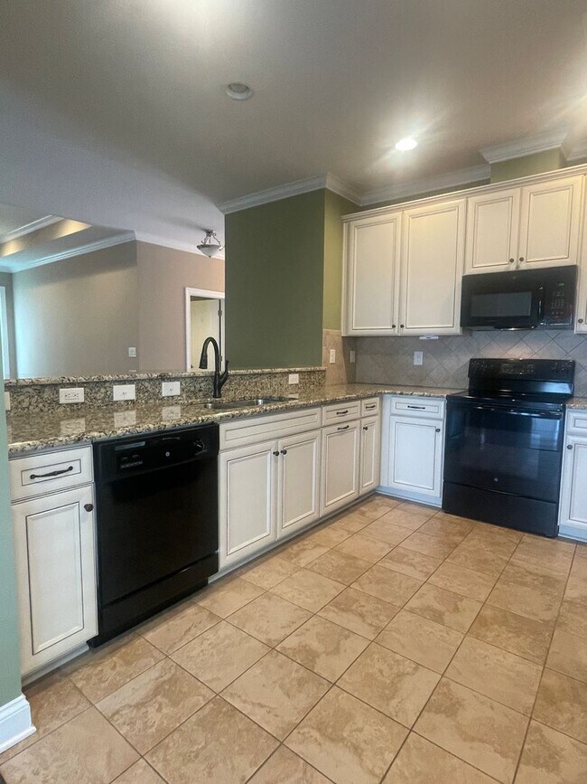 Building Photo - Beautiful 3BR Ranch Home in Bailey's Glen at Lake Norman