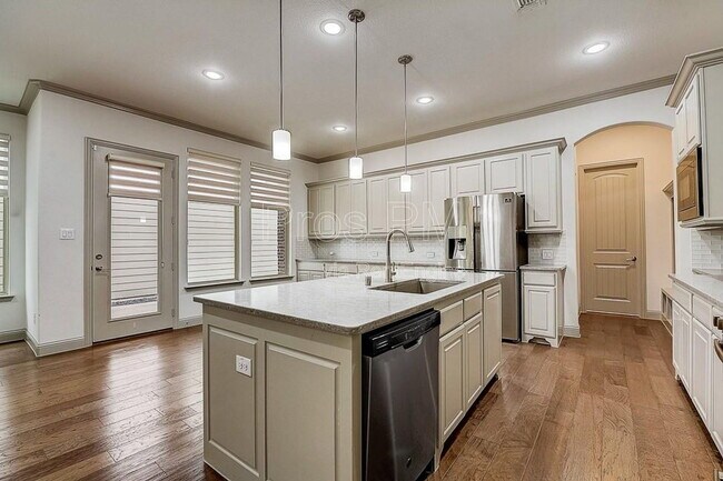 Building Photo - 4145 Sechrist Dr
