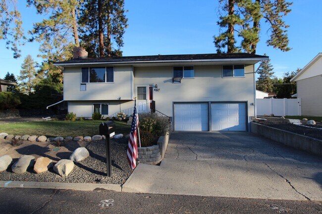 Primary Photo - 4906 W Francis Ave