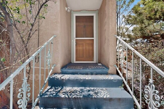 Building Photo - 9230 Osuna Pl NE